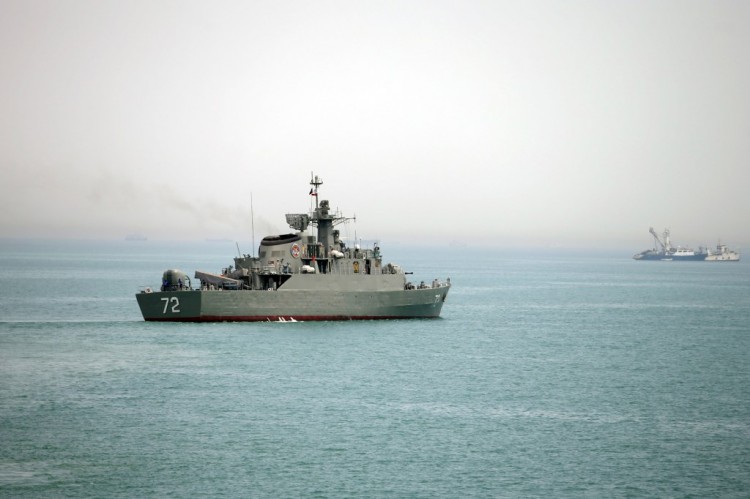 [玛丽]伊朗派遣军舰穿越红海，在美国杀死10人后赞扬勇敢的胡塞武装
