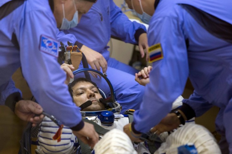 俄罗斯宇航员奥列格科诺年科创造了在太空停留最长时间的世界纪录
